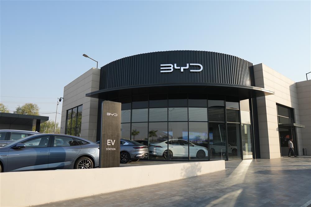 بي واي دي اوتو العراق - اربيل - 16 سيارات